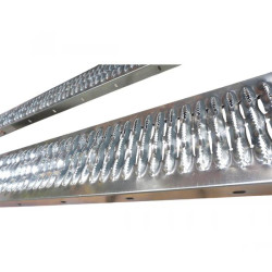 Stalowa rampa transportowa STAHL, zestaw 2 sztuki – 190 x 23 cm / 450 kg